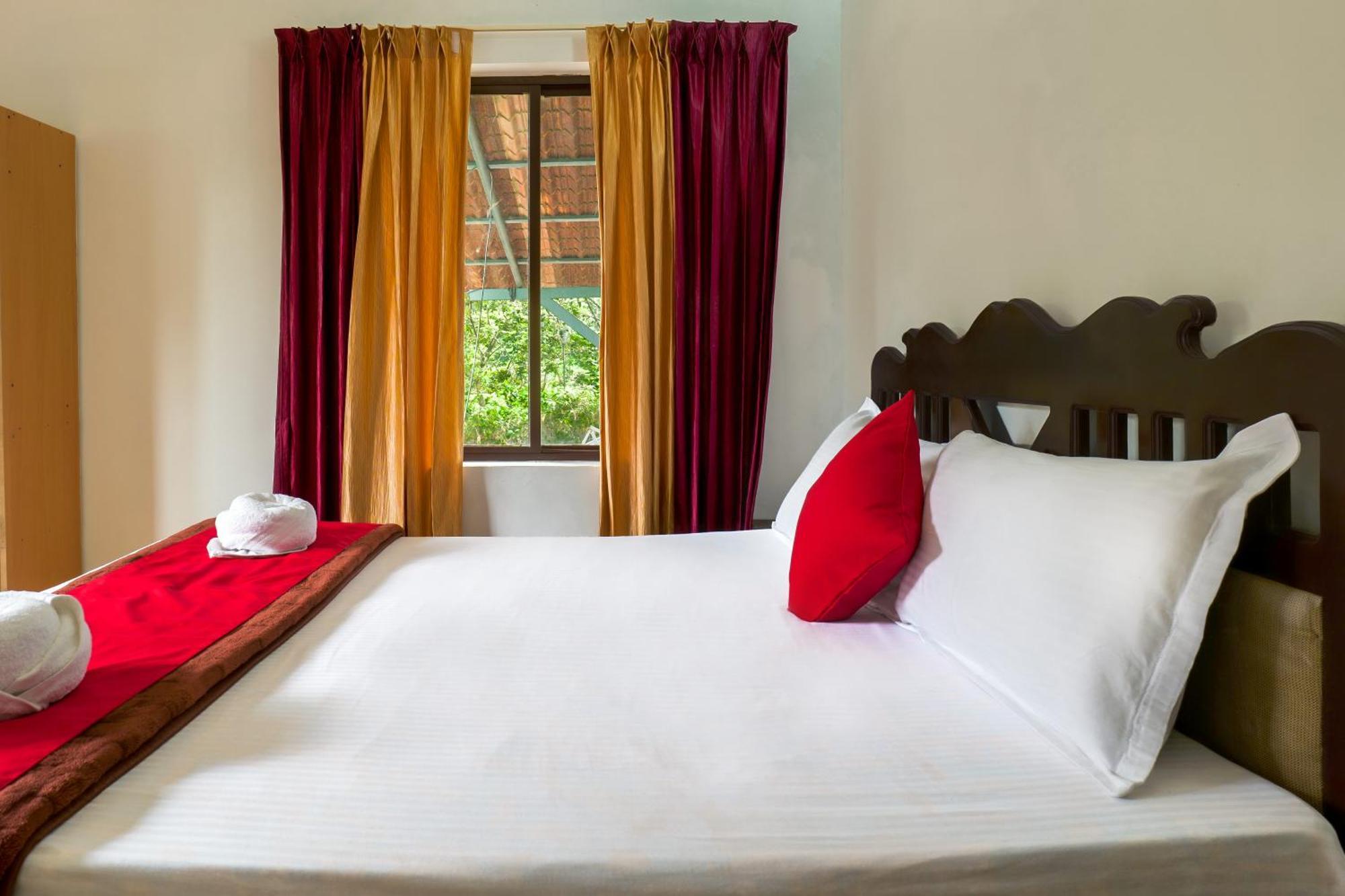 Exotica Holidays Hotell Viripara Exteriör bild