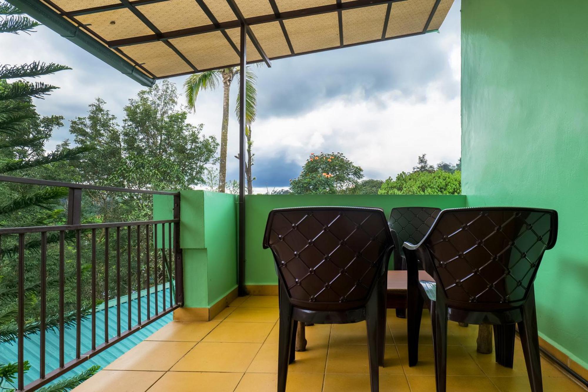 Exotica Holidays Hotell Viripara Exteriör bild