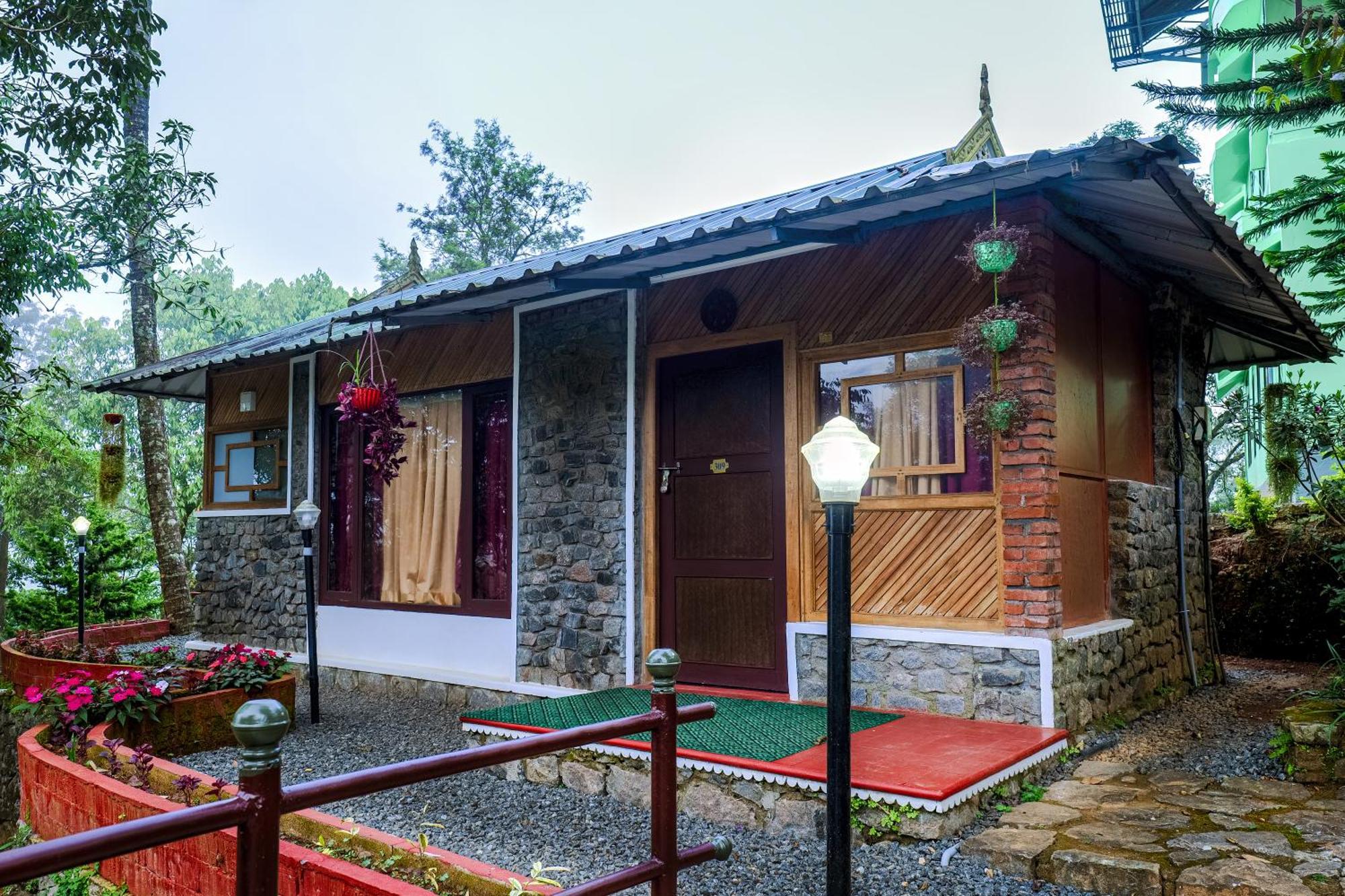 Exotica Holidays Hotell Viripara Exteriör bild